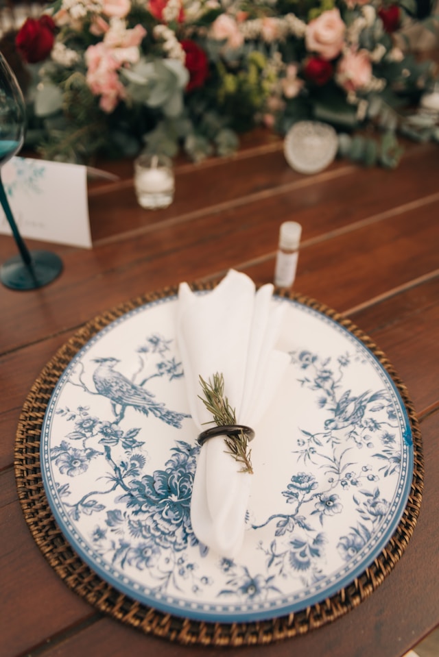 Dinnerware & Glassware